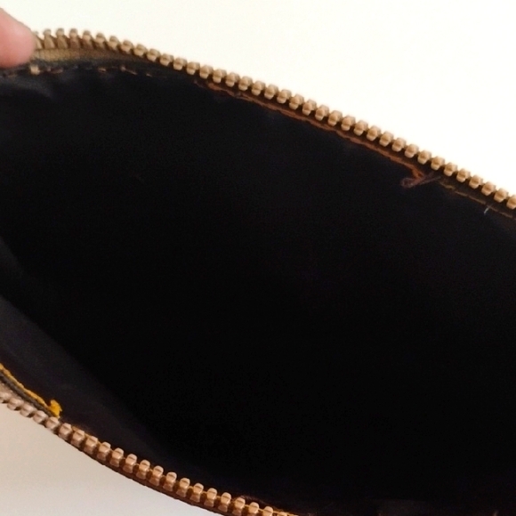 Celine Brown Pouch - Picture 3 of 9